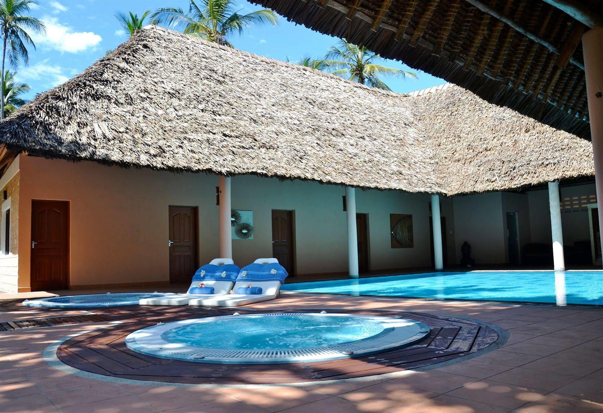 Neptune Village Beach Resort&Spa - Все включено Галу Экстерьер фото